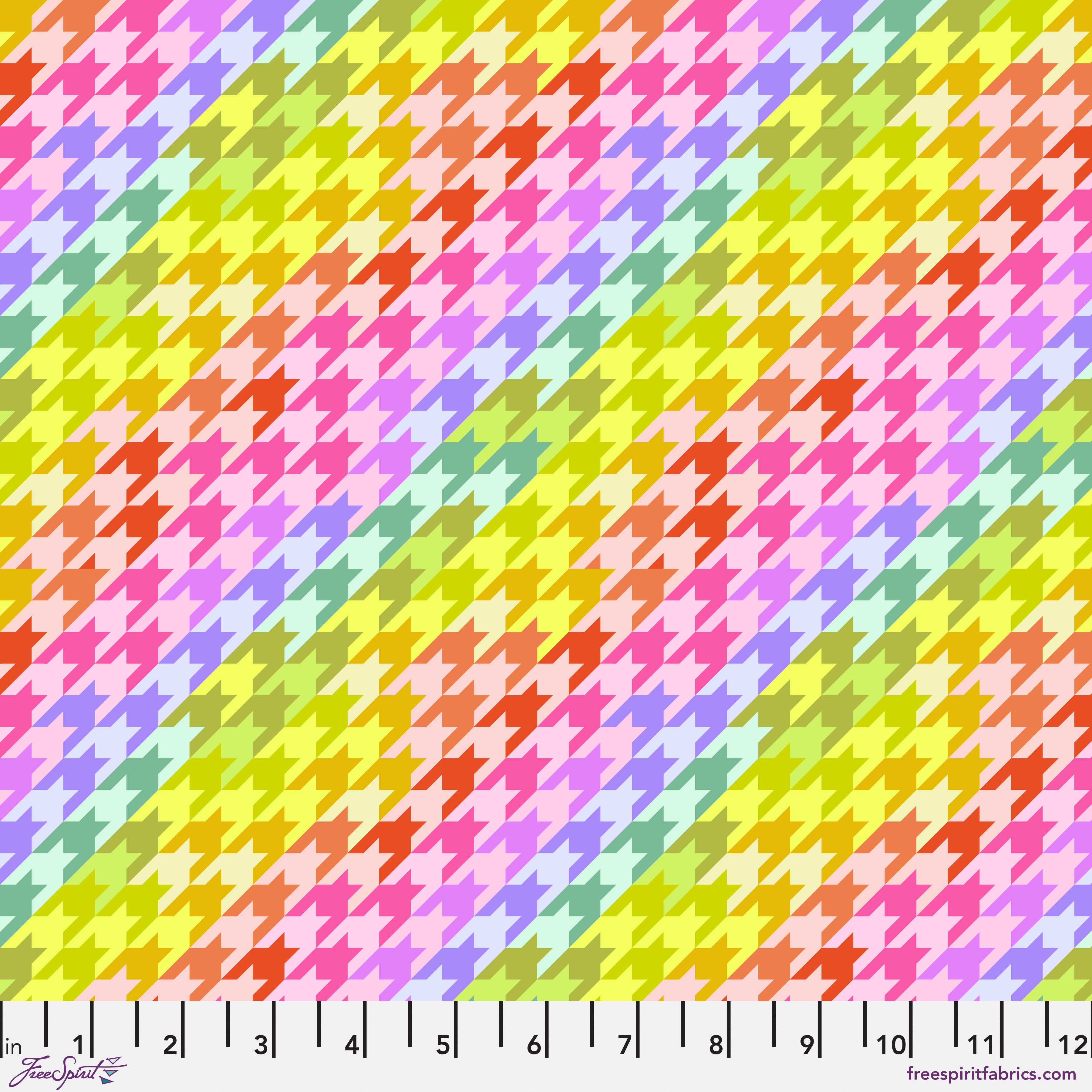 Untamed Sweet Tooth Moonbeam - Tula Pink - PER QUARTER METRE Untamed Sweet Tooth Moonbeam - Tula Pink - PER QUARTER METRE